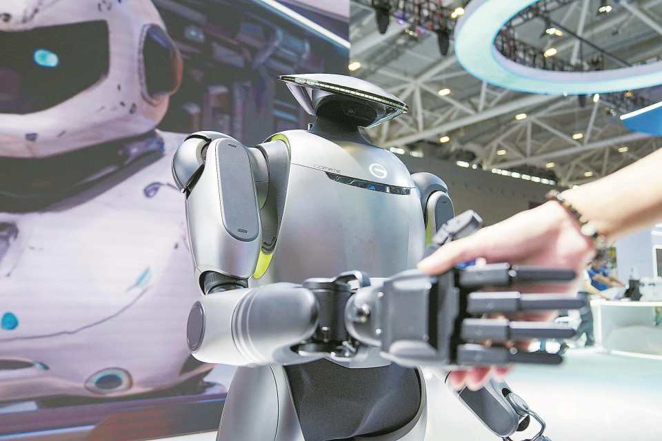 廣東“鏈”動(dòng)新質(zhì)未來(lái) 成立人工智能與機(jī)器人產(chǎn)業(yè)聯(lián)盟，賦能行業(yè)應(yīng)用系統(tǒng)集成服務(wù)